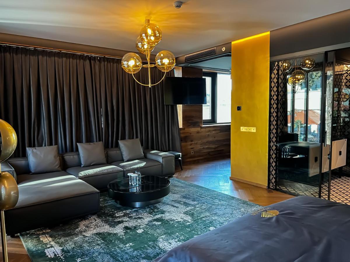 Hotel Mandarin Club House Batumi Exterior foto